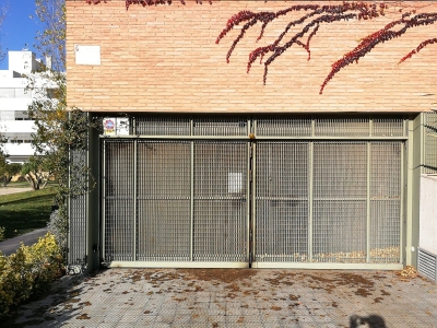 Porta Librillo amb chapa