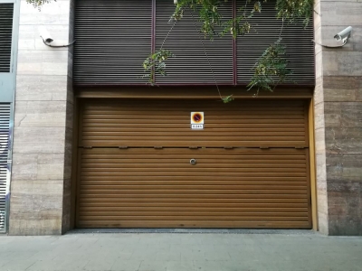 Porta Basculant per edifici d'oficines