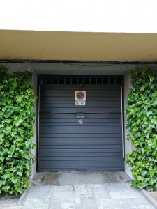 Puerta Basculante pequeña para particular