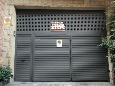 Puerta Librillo gris exterior