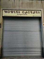 Puerta enrollable comercio