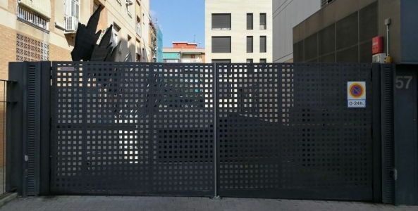 Porta Batent doble fulla comunitat